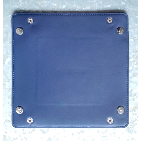 2023 J.Crew Complimentary Holiday customer gift - Picture 8 of 10